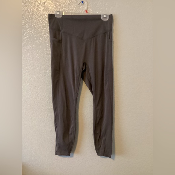 Halara Leggings - Picture 6 of 6